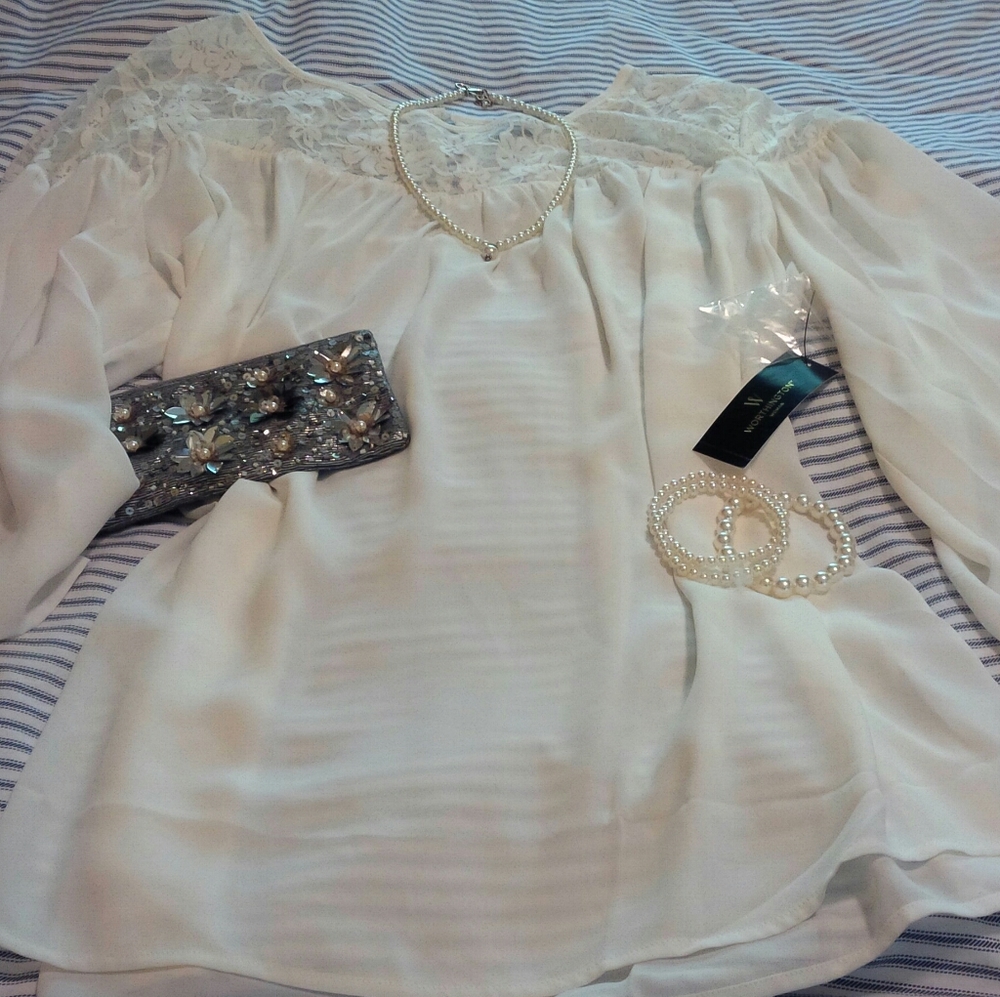 BNWT Worthington ivory  lace blouse